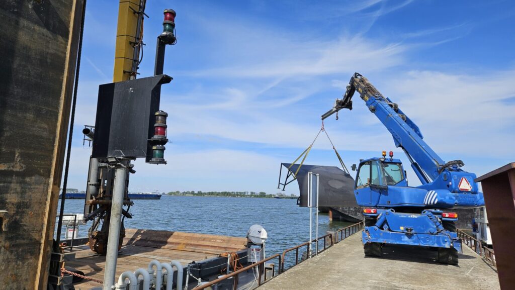 Alle ruimte op de werf voor werkzaamheden